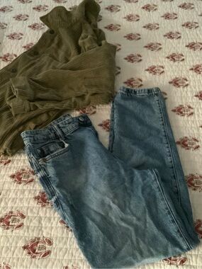 Zara Light Blue Relaxed Denim Jeans and corduroy jacket